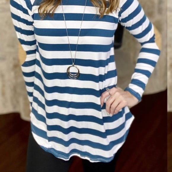 Reborn J Striped Top 🤍 - Picture 3 of 3